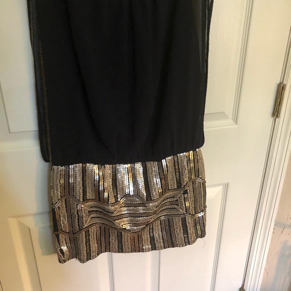 Moon Collections Cocktail Party Dress. - Picture 2 of 5